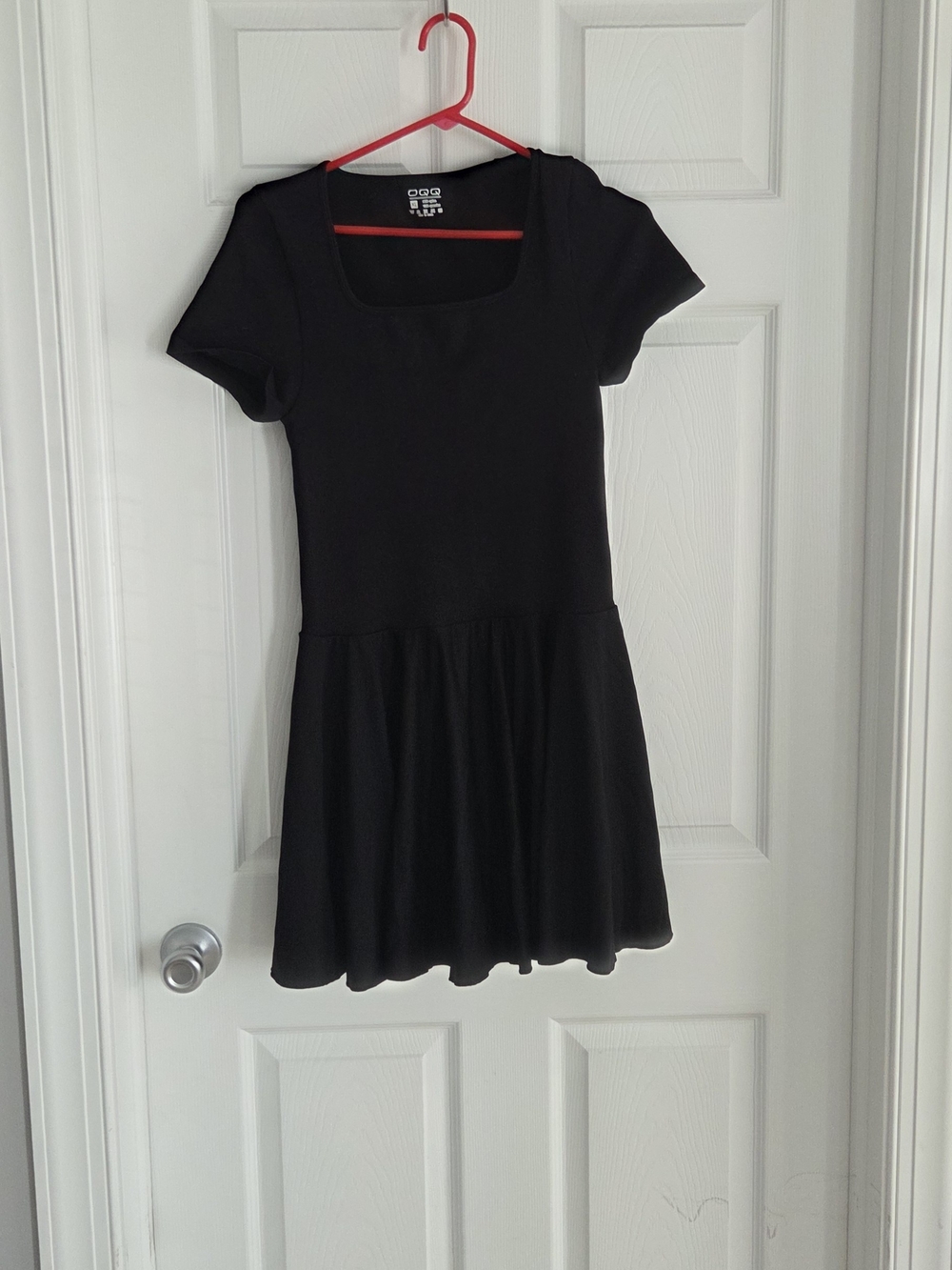 Black Short Sleeve Square Neck Mini Dress